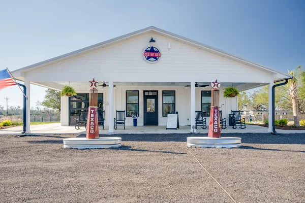 Refuel Station
